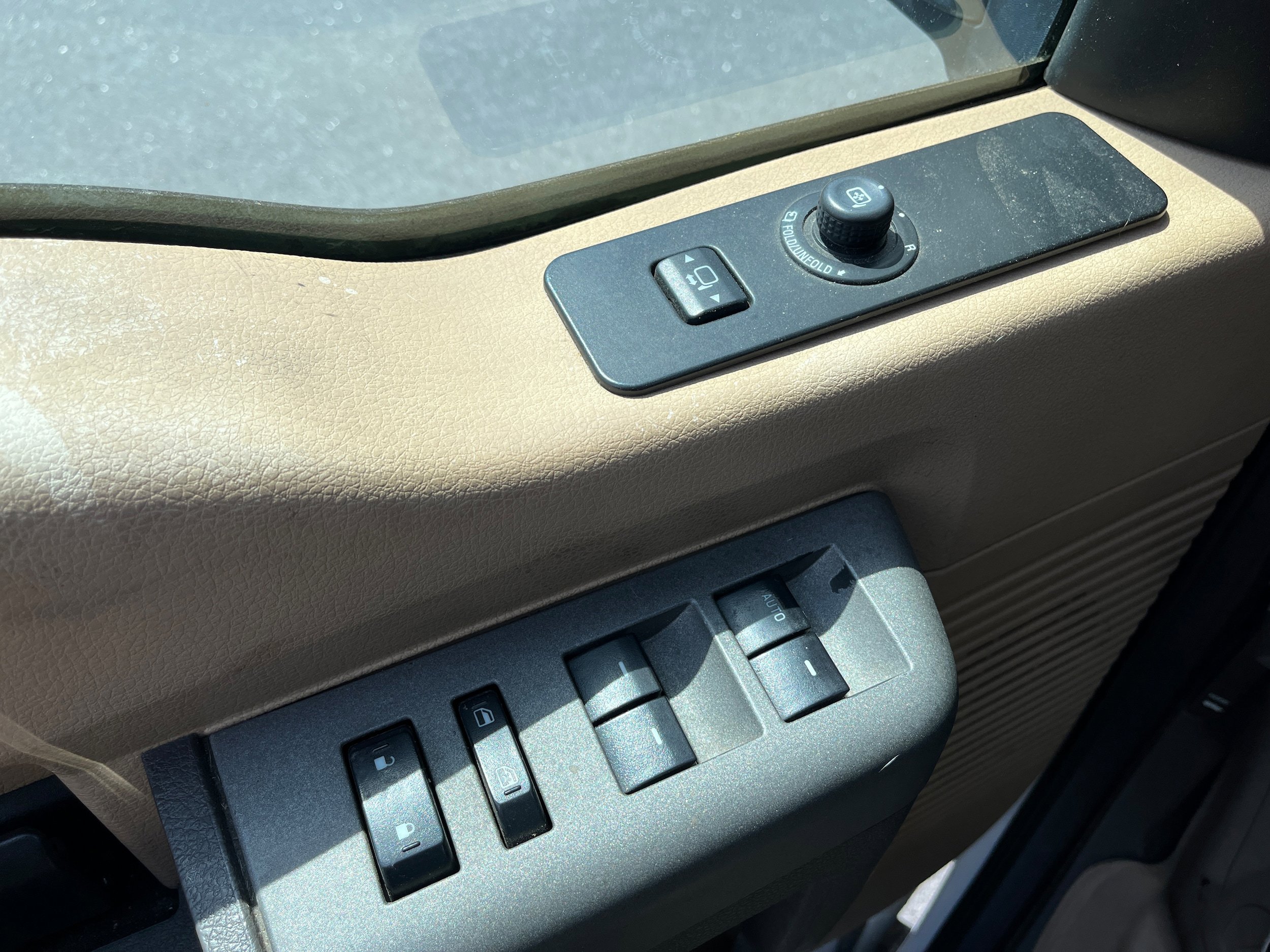 Used 2011 Ford F250 Lariat w/ FX4 Off Road Pkg AWD/4WD image 17