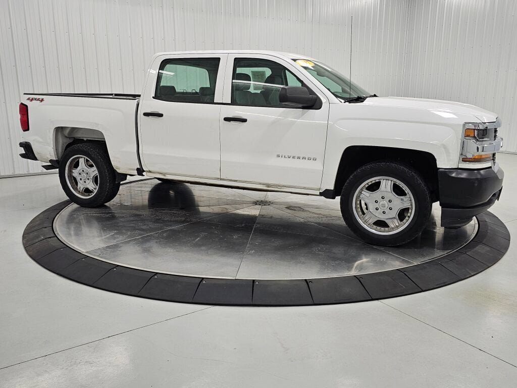 Used 2017 Chevrolet Silverado 1500 W/T w/ WT Fleet Convenience Package AWD/4WD image 7