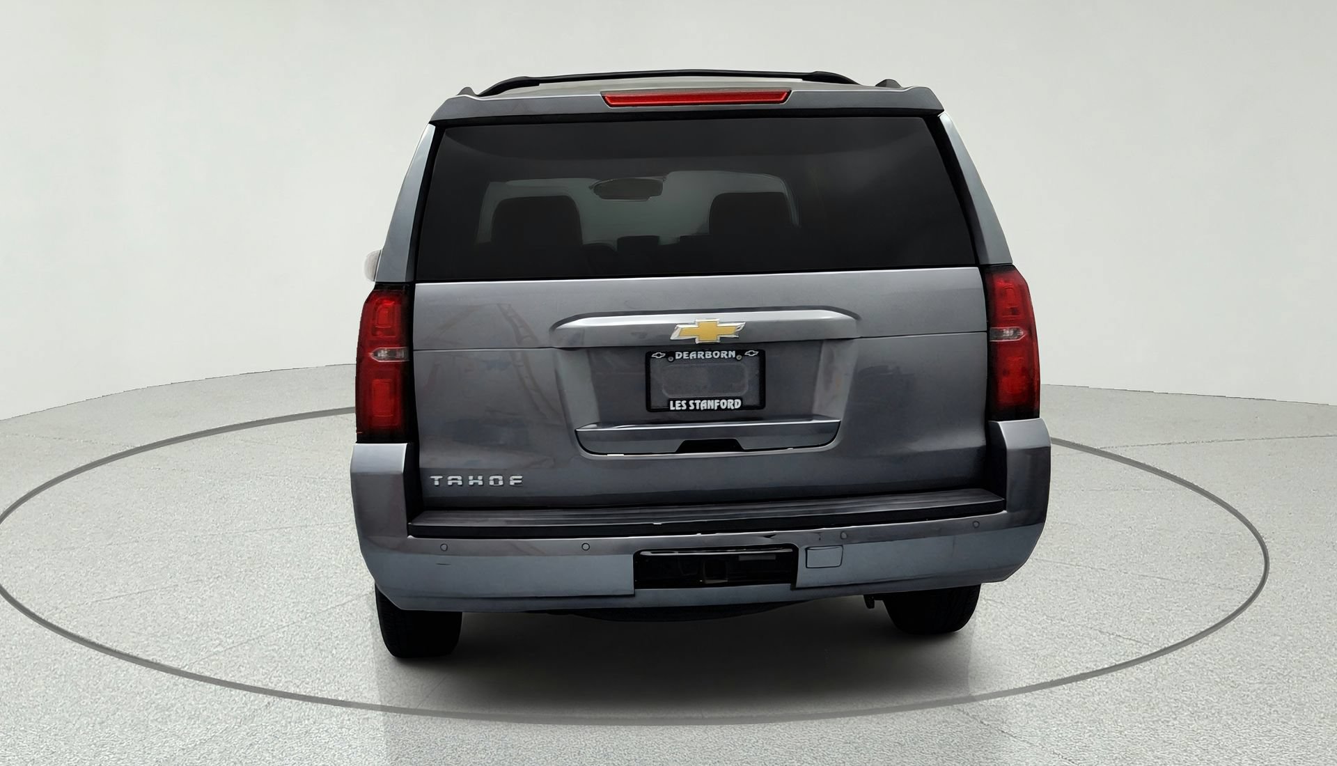 Used 2018 Chevrolet Tahoe LT w/ LT Signature Package AWD/4WD image 4