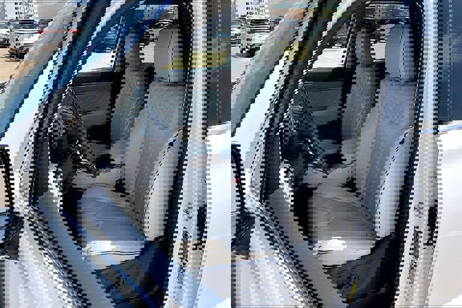 Used 2021 Hyundai Palisade Calligraphy image 8