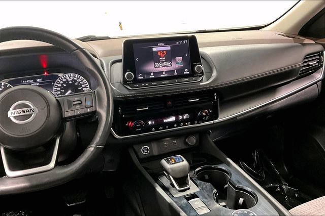 Used 2021 Nissan Rogue SV image 9