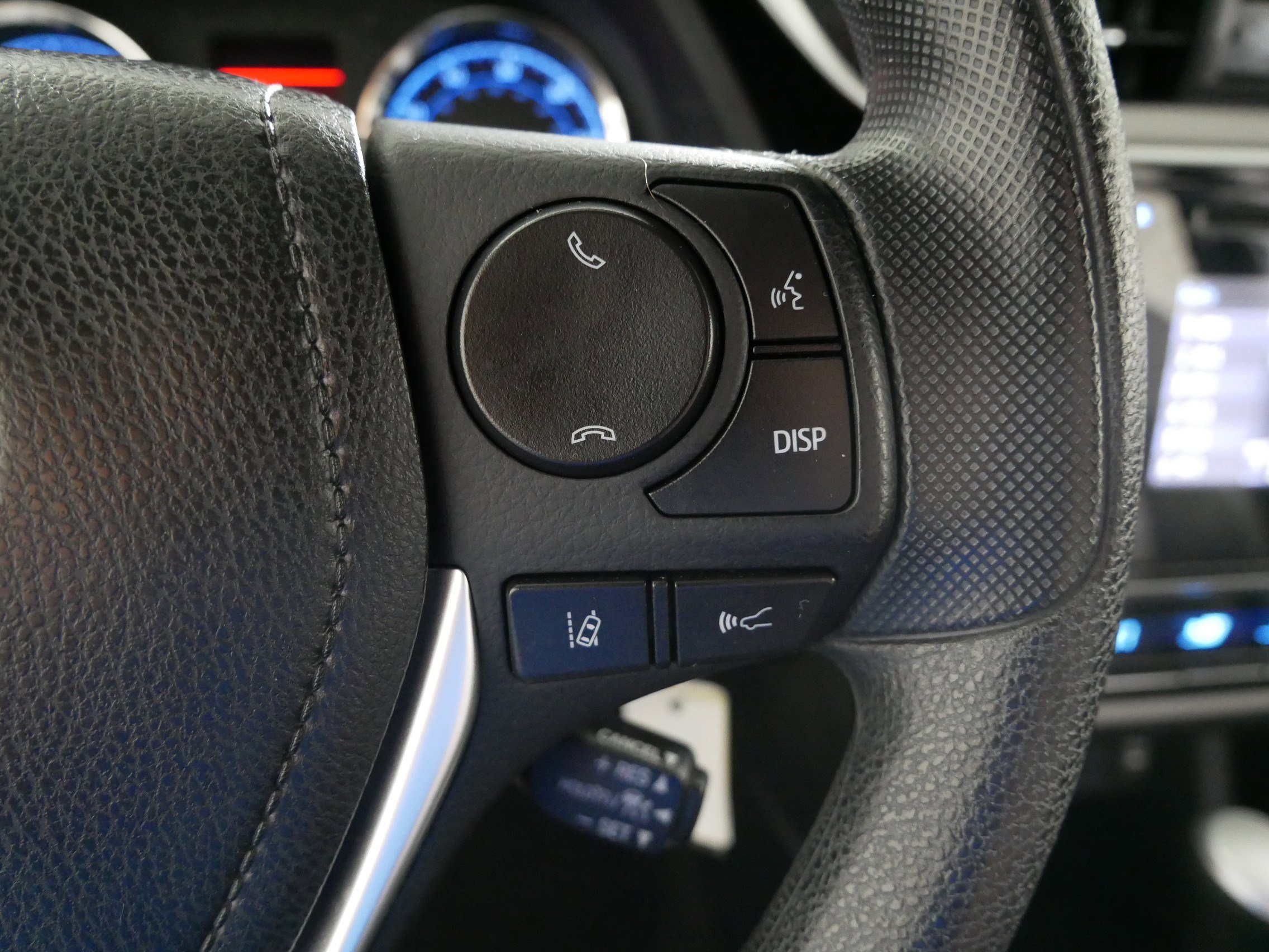Used 2017 Toyota Corolla LE image 28