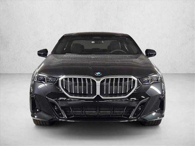 Used 2027 BMW 530i w/ M Sport Package RWD image 6