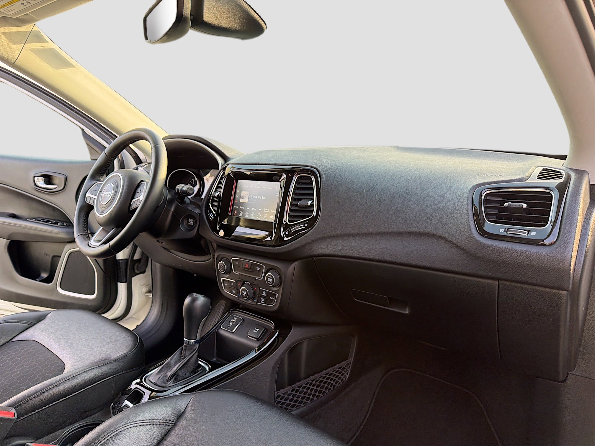 Used 2019 Jeep Compass Altitude image 5