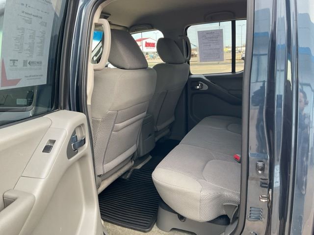 Used 2015 Nissan Frontier SV w/ SV Value Truck Package image 24