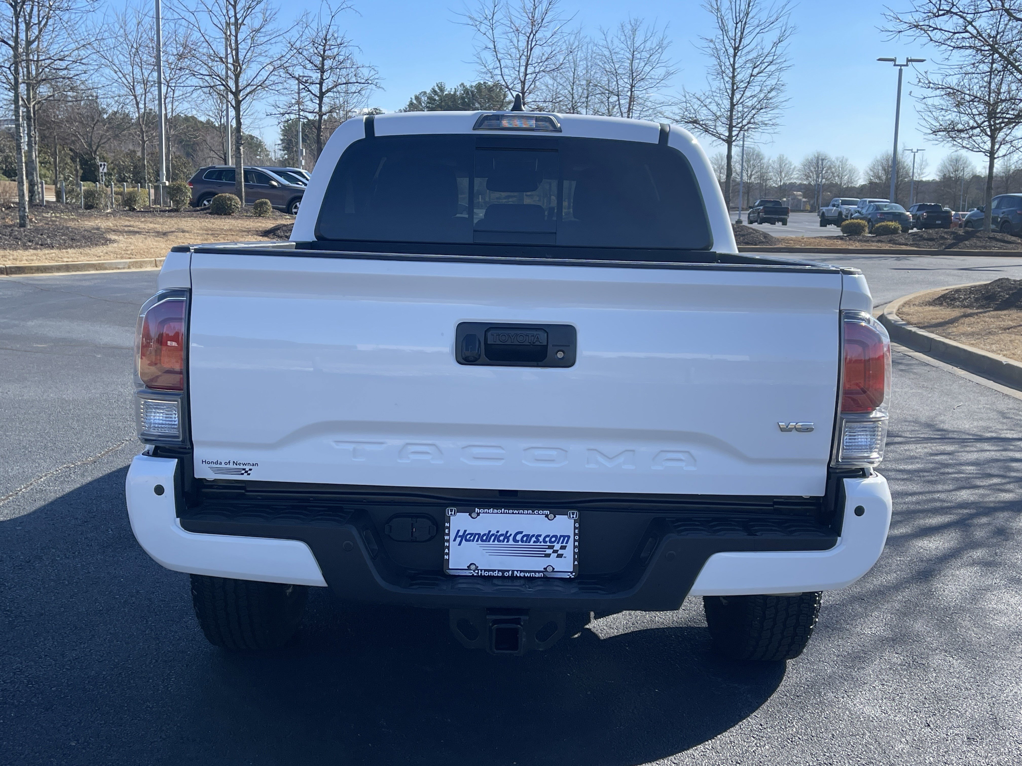 Used 2023 Toyota Tacoma TRD Off-Road w/ Advanced Technology Package image 8