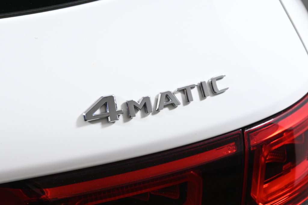 Used 2023 Mercedes-Benz GLB 250 4MATIC image 38