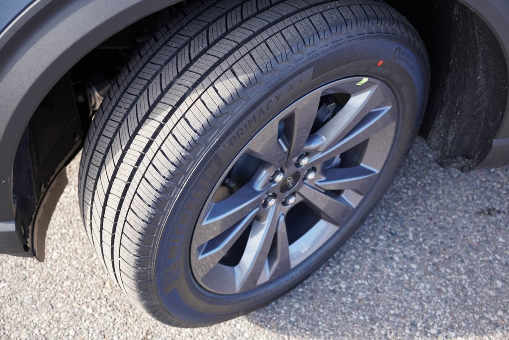New 2026 Ford Explorer Active AWD/4WD image 9