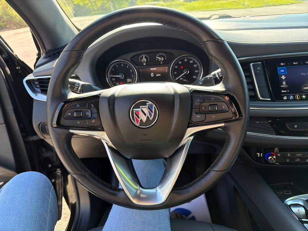 Used 2024 Buick Enclave Essence FWD image 13