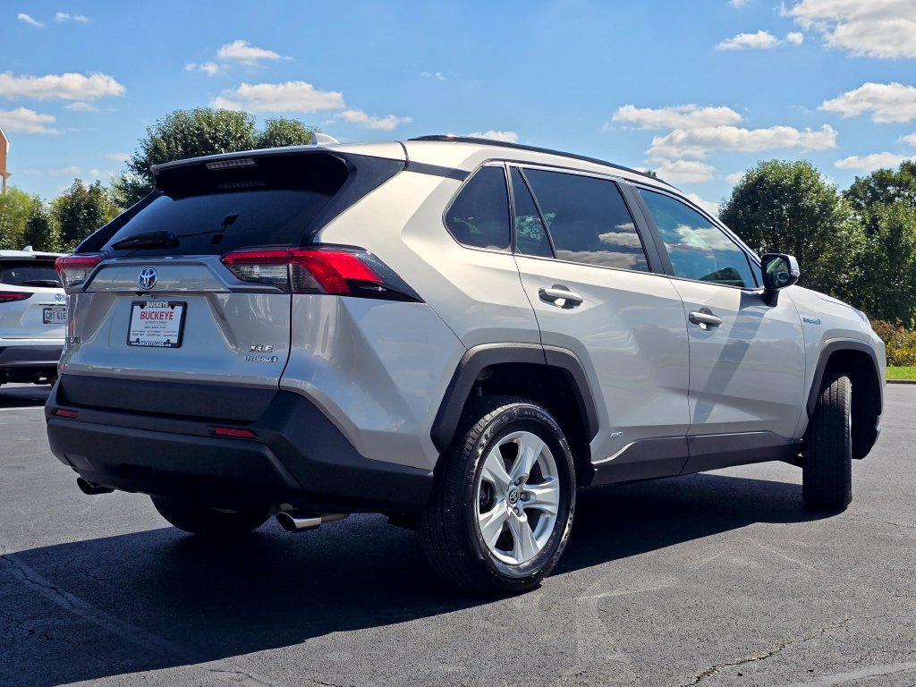 Used 2020 Toyota RAV4 XLE AWD/4WD image 8