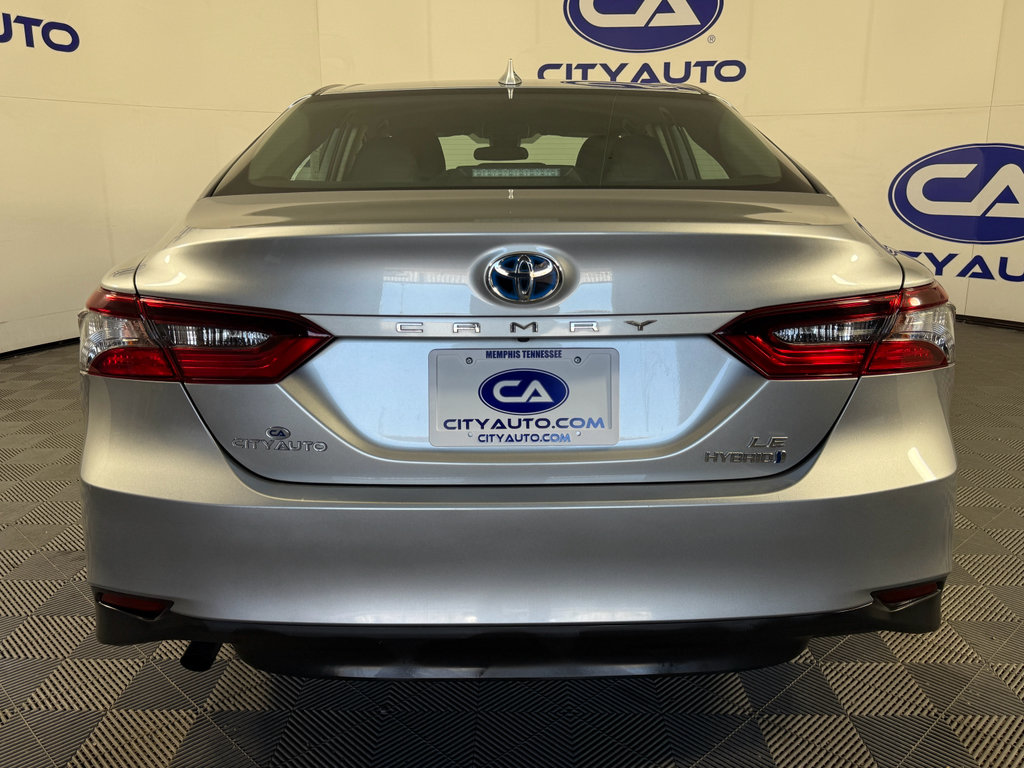 Used 2022 Toyota Camry LE image 5