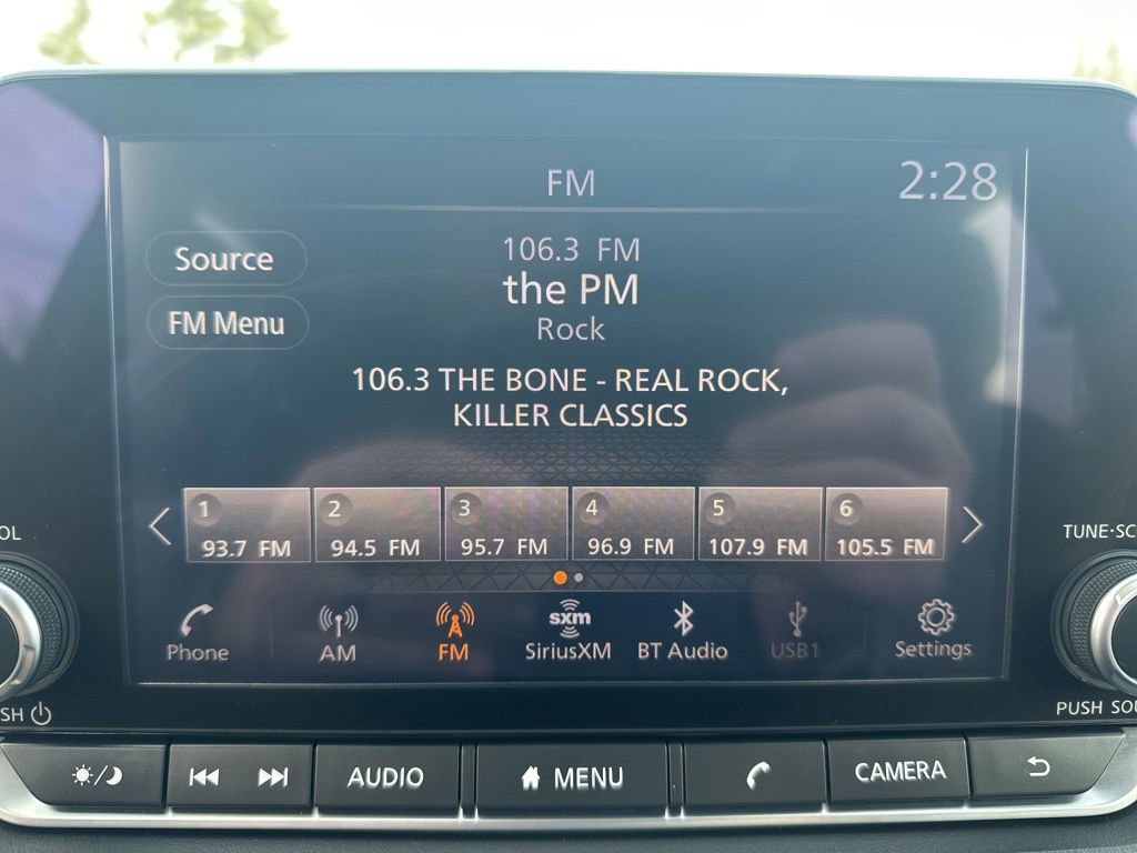 Used 2023 Nissan Rogue SV image 23