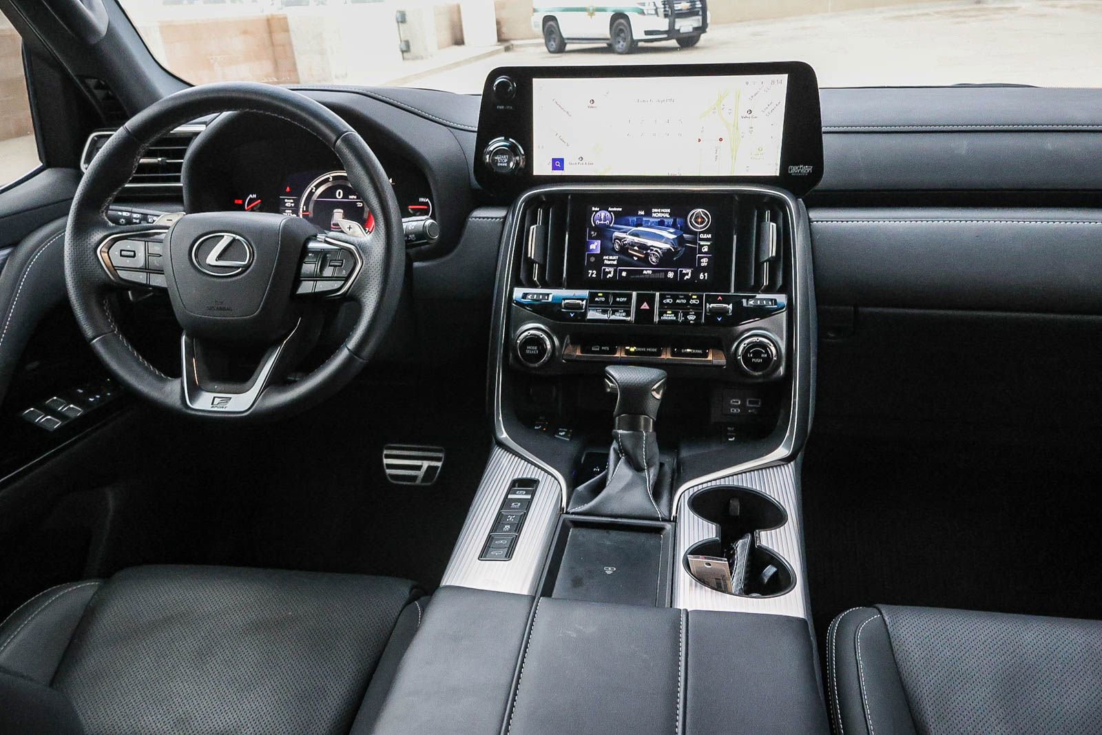 Used 2024 Lexus LX 600 F Sport image 23