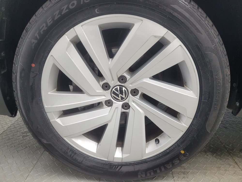 Used 2020 Volkswagen Atlas Cross Sport SE w/ Towing Package AWD/4WD image 31