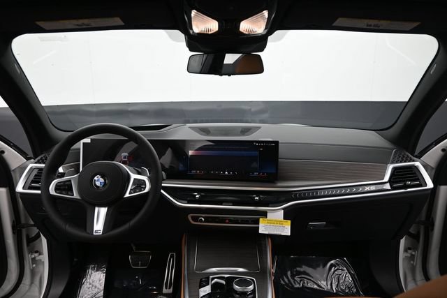 New 2026 BMW X5 xDrive40i w/ M Sport Package AWD/4WD image 14