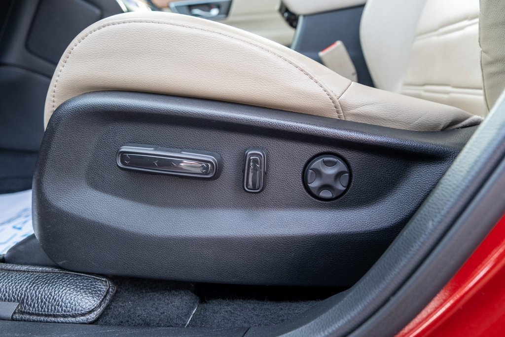 Used 2018 Honda CR-V Touring image 27