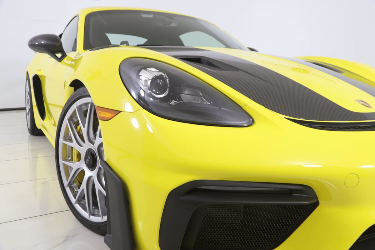 Used 2025 Porsche 718 Cayman GT4 RS w/ Weissach Package RWD image 22