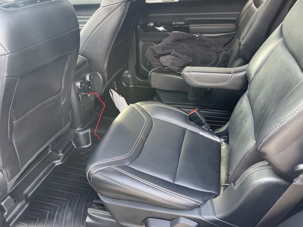 Used 2023 Ford Explorer ST w/ Equipment Group 401A image 8