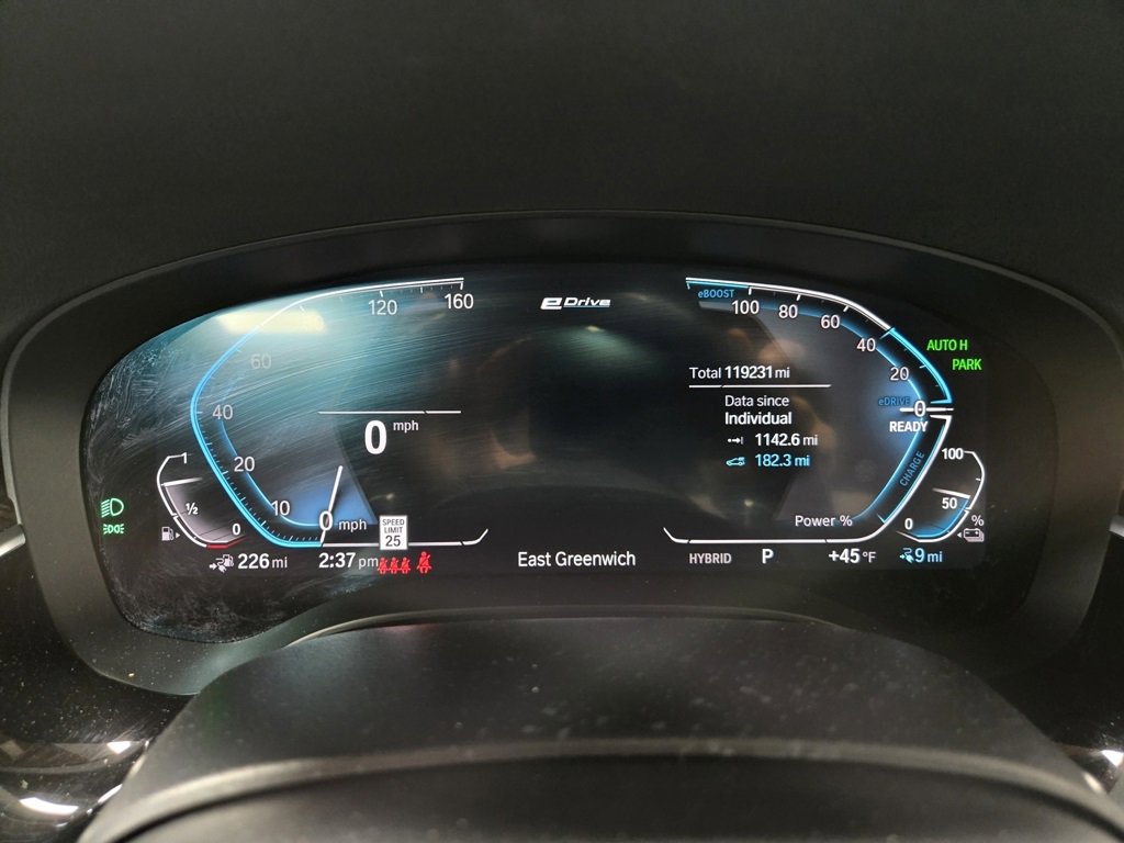 Used 2021 BMW 530e xDrive w/ M Sport Package image 19