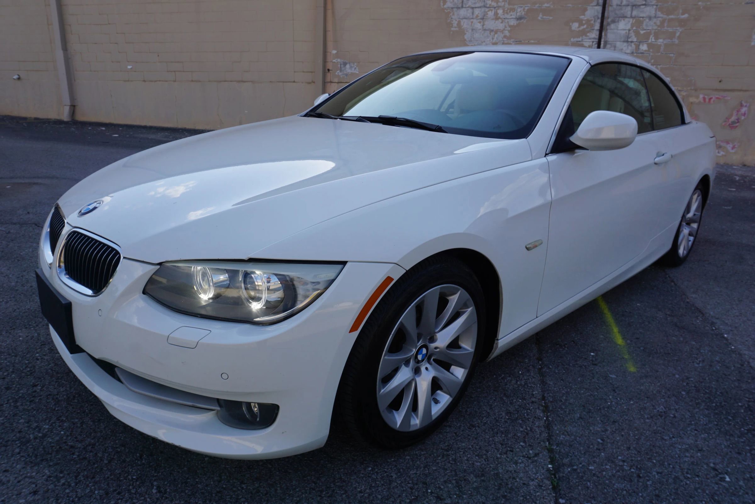 Used 2013 BMW 328i Convertible RWD image 4