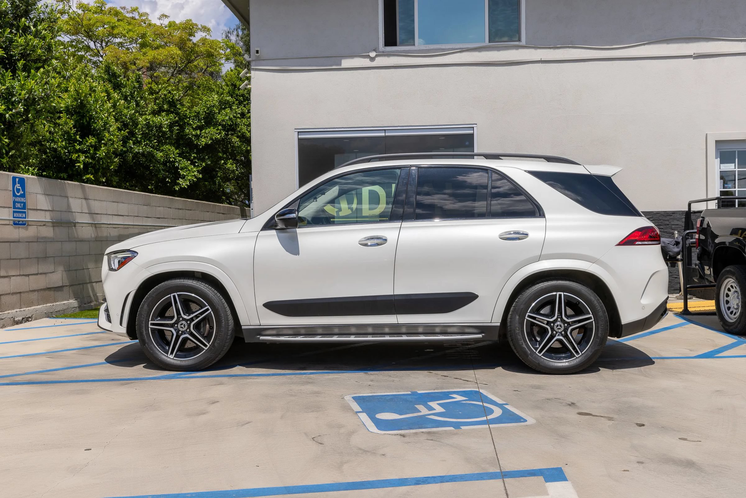 Used 2020 Mercedes-Benz GLE 450 4MATIC image 10