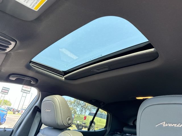 New 2026 Buick Envista Sport Touring FWD image 21