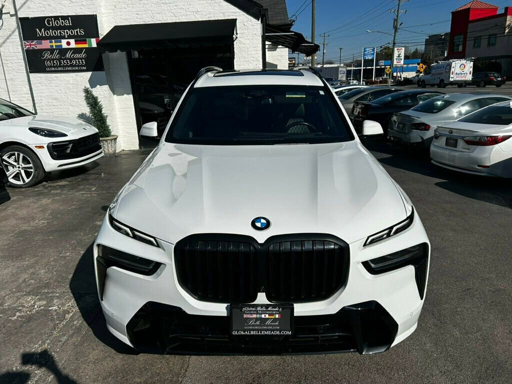 Used 2023 BMW X7 xDrive40i w/ Executive Package image 8