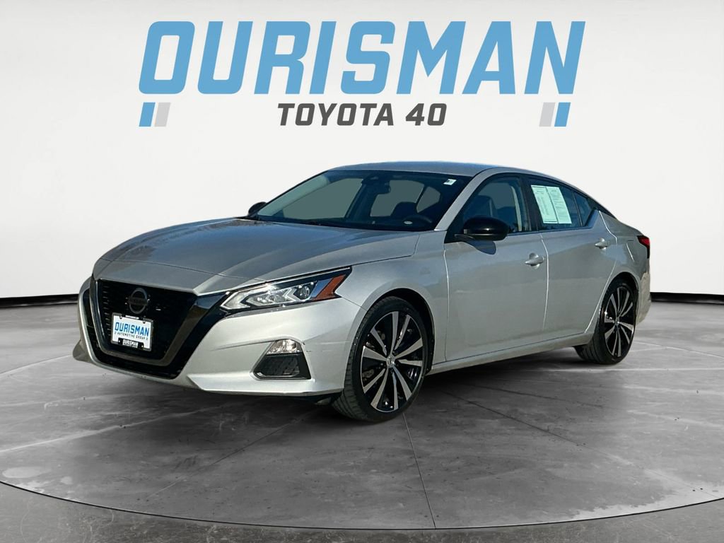 Used 2022 Nissan Altima 2.5 SR image 2