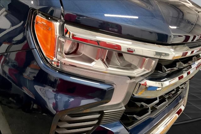 Used 2023 Chevrolet Silverado 1500 LT AWD/4WD image 30
