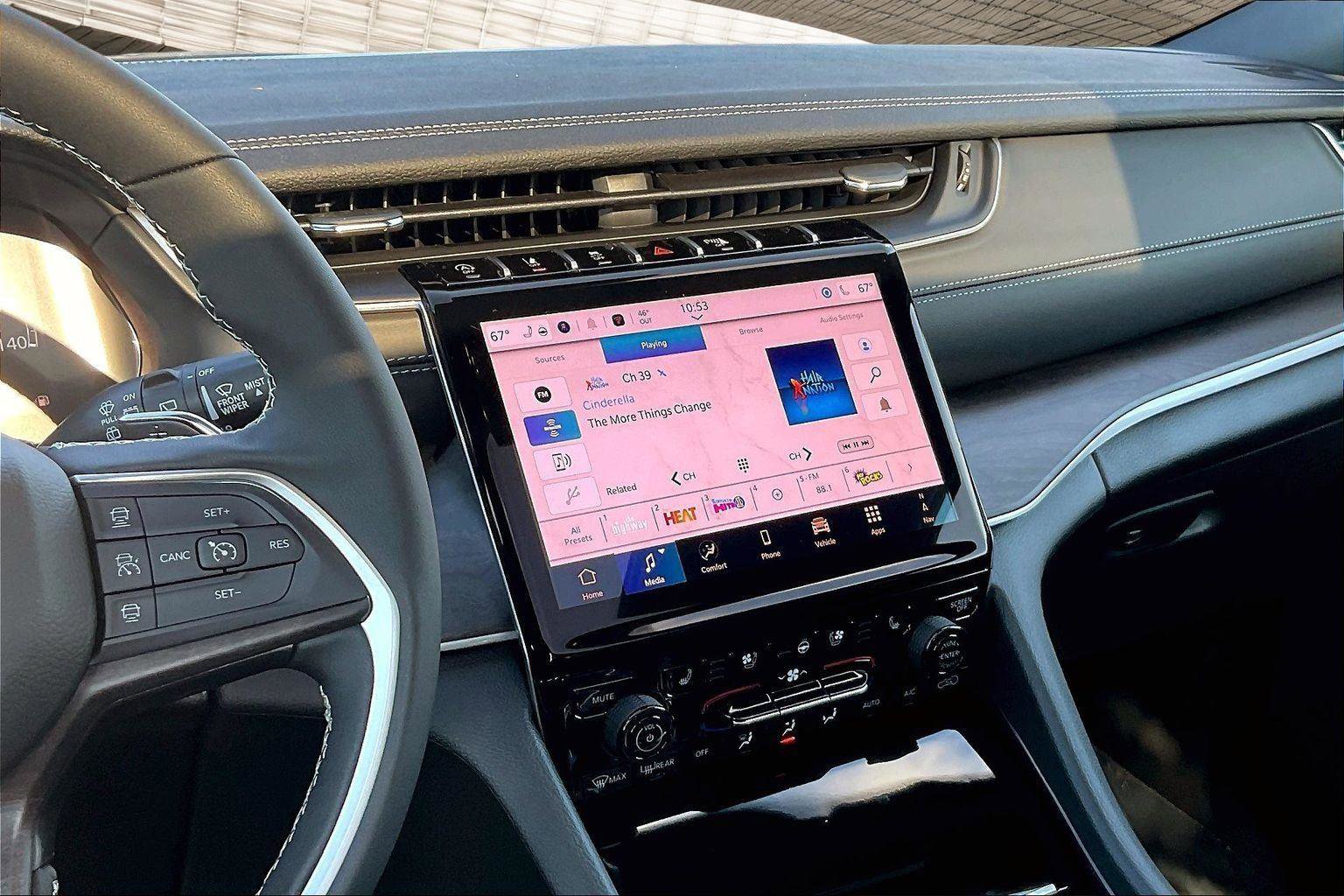 New 2025 Jeep Grand Cherokee L Limited w/ Luxury Tech Group II image 6