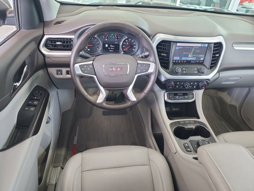 Certified 2023 GMC Acadia SLT w/ LPO, Floor Liner Package FWD image 10