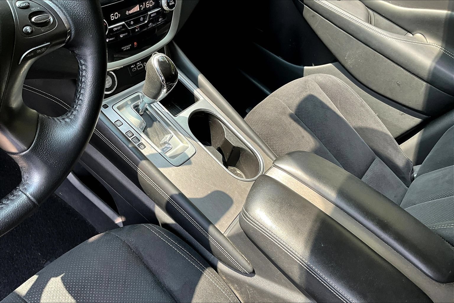 Used 2021 Nissan Murano SV AWD/4WD image 14