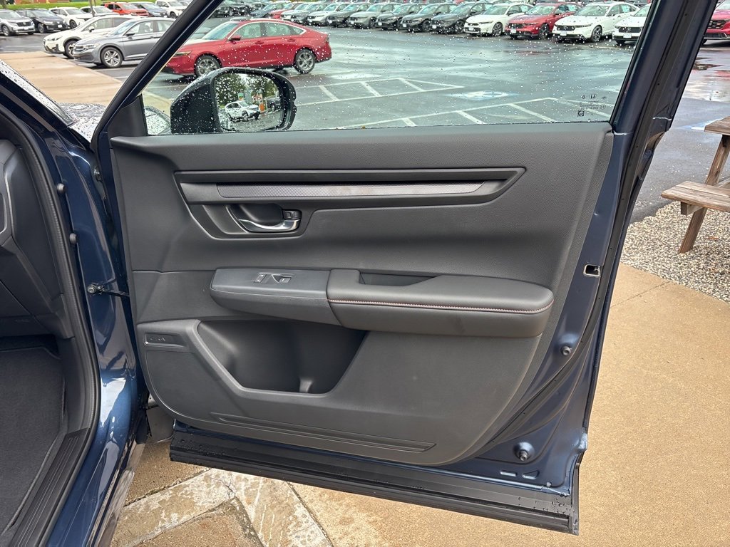 Used 2026 Honda CR-V Sport image 8