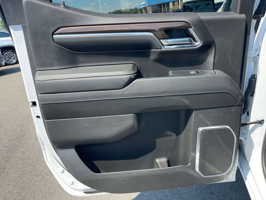 Used 2023 Chevrolet Silverado 1500 LT image 28