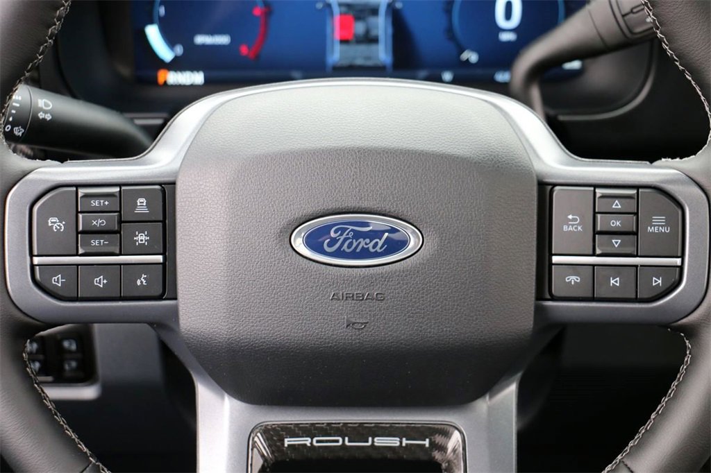 New 2026 Ford F250 Lariat w/ Black Appearance Package image 28