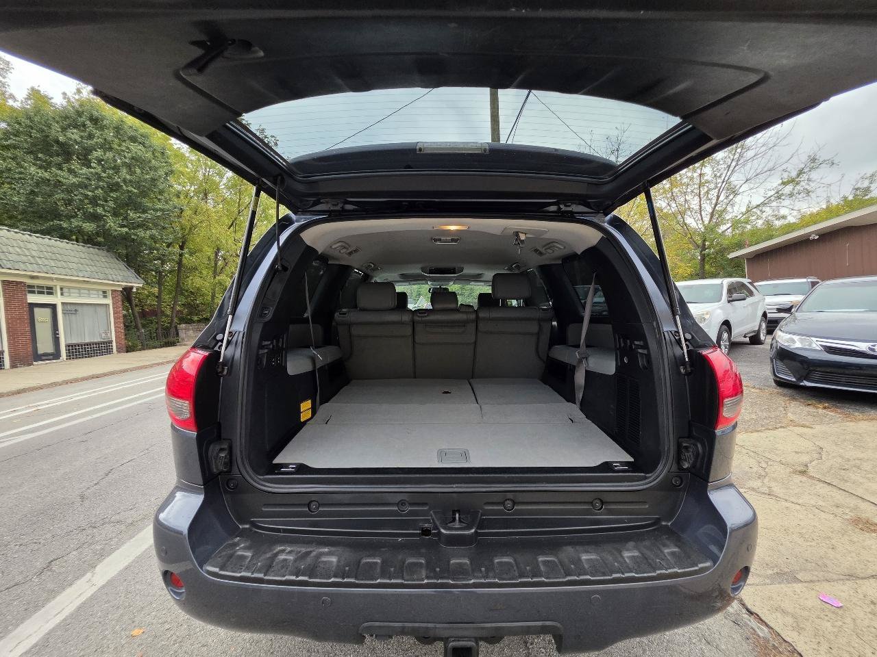 Used 2008 Toyota Sequoia Limited AWD/4WD image 80