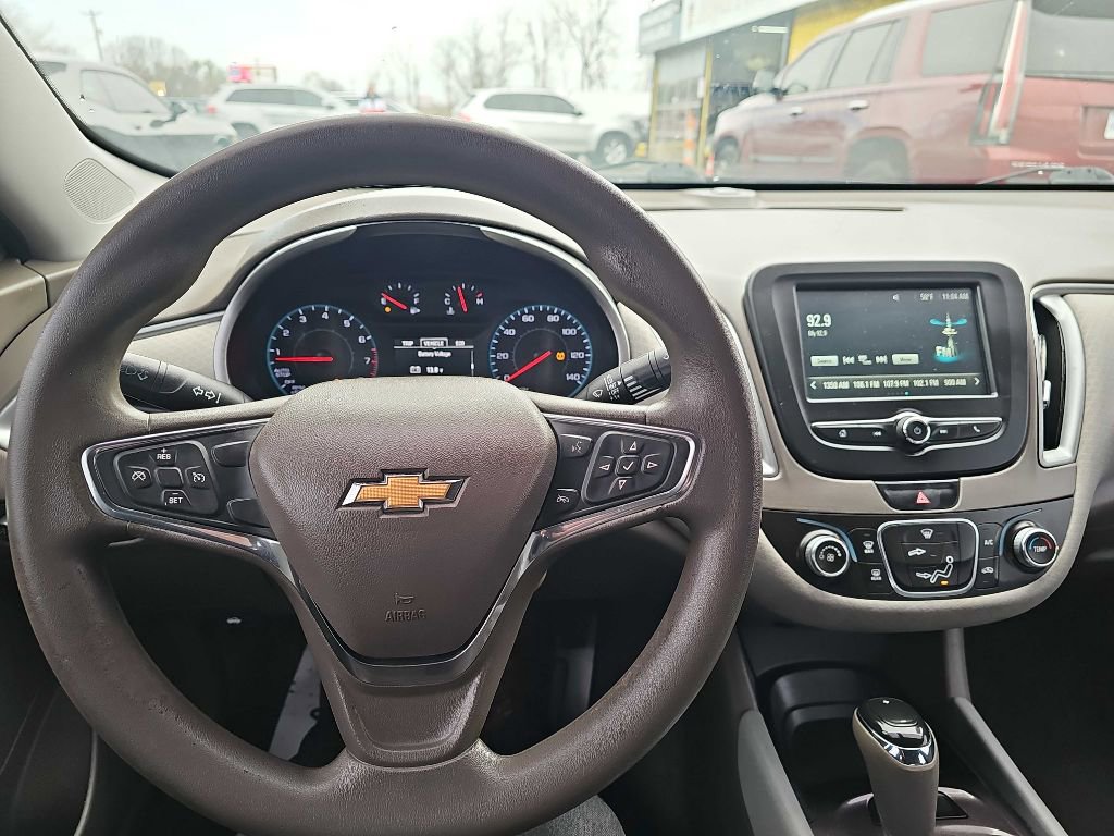 Used 2017 Chevrolet Malibu LS image 26
