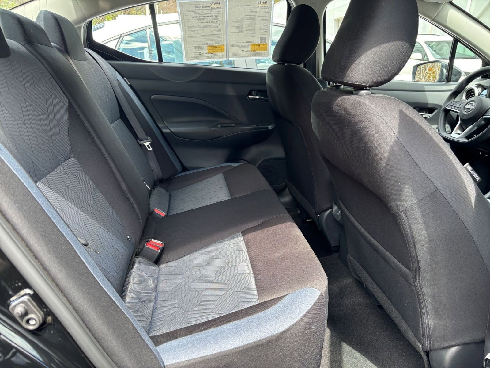 Used 2025 Nissan Versa SV FWD image 38