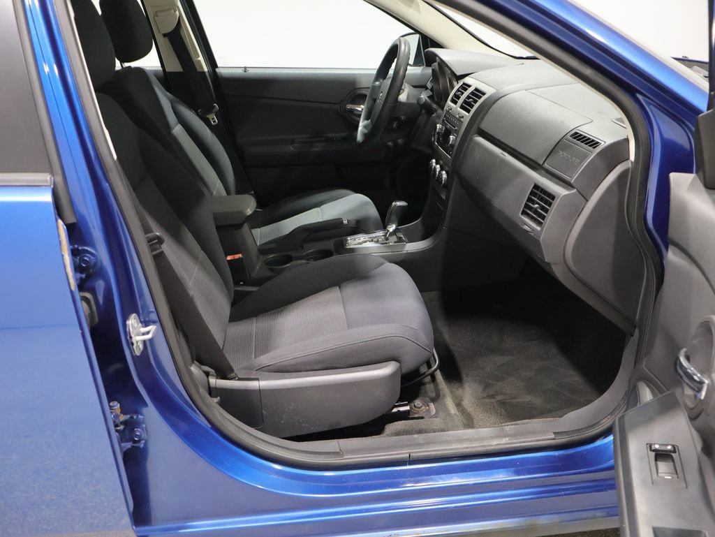 Used 2010 Dodge Avenger SXT FWD image 22