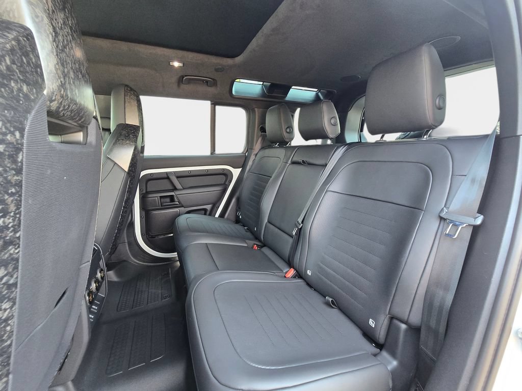 New 2026 Land Rover Defender 110 OCTA AWD/4WD image 14