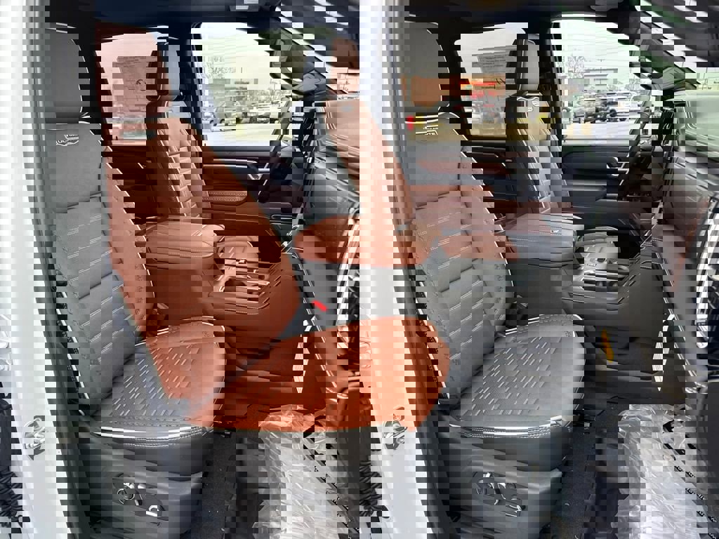 New 2026 GMC Sierra 3500 Denali Ultimate image 18