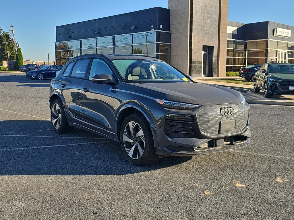Used 2025 Audi Q6 e-tron Premium Plus w/ Premium Plus