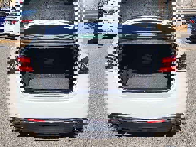 Used 2016 Toyota Avalon XLE image 29