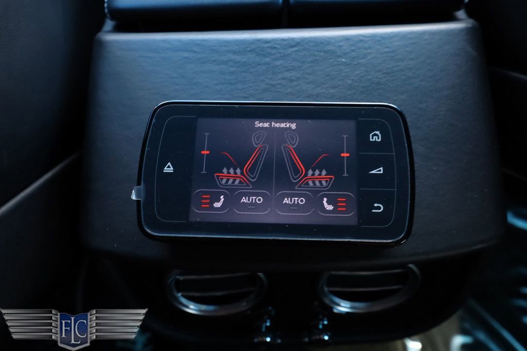 Used 2017 Bentley Bentayga image 18