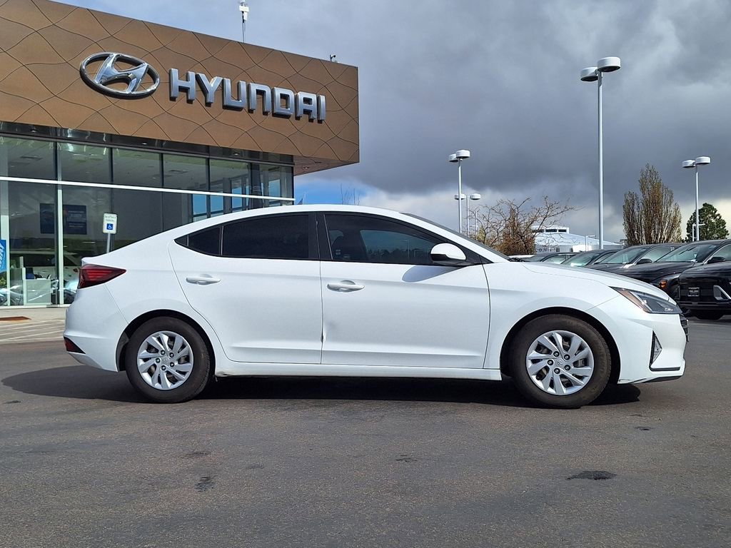 Used 2020 Hyundai Elantra SE w/ Cargo Package (C1) image 2