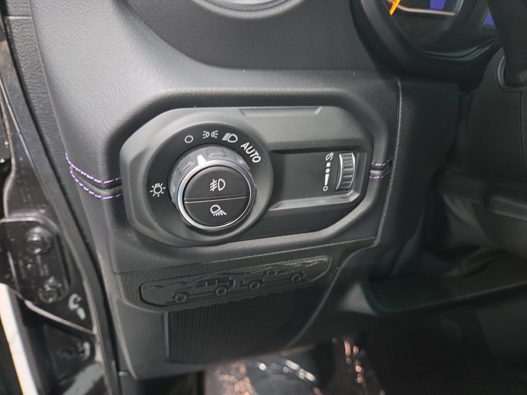New 2026 Jeep Gladiator Sport AWD/4WD image 23