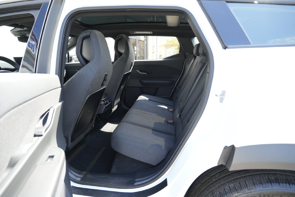 Used 2023 Fisker Ocean Ultra AWD/4WD image 25