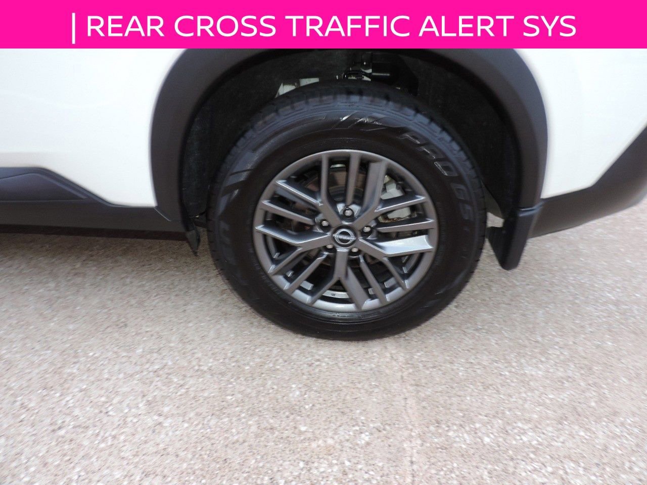 Used 2023 Nissan Rogue S FWD image 13