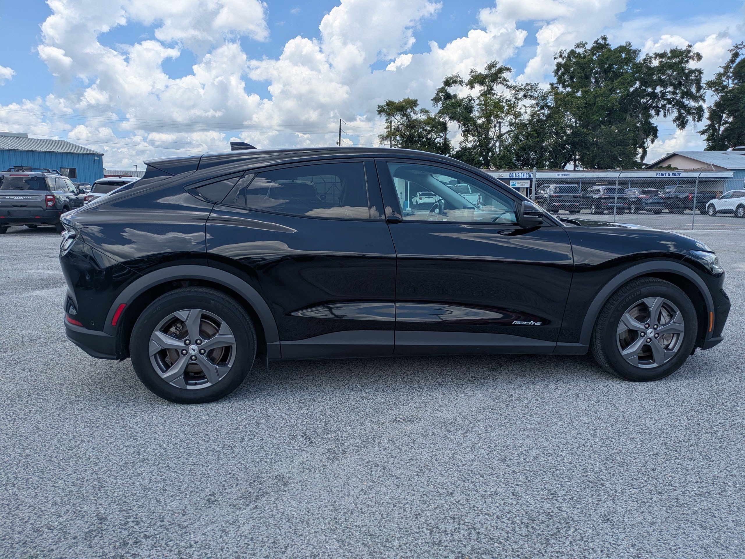Used 2023 Ford Mustang Mach-E Select RWD image 3
