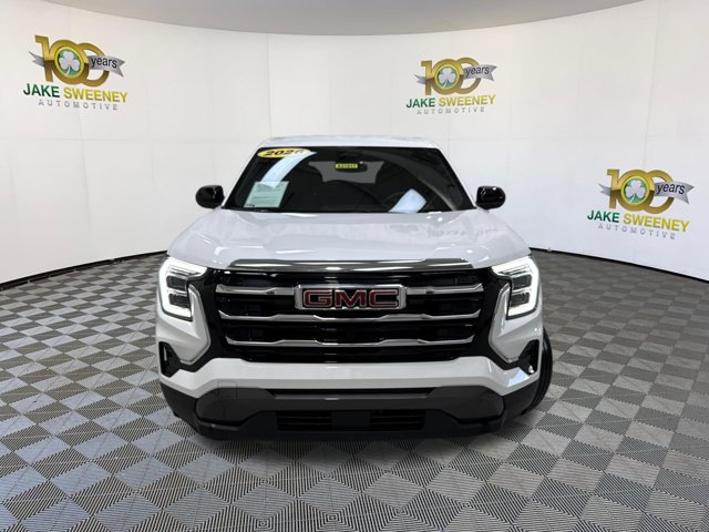Used 2026 GMC Terrain Elevation AWD/4WD image 3